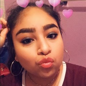 Meet your Posher, Jazmin